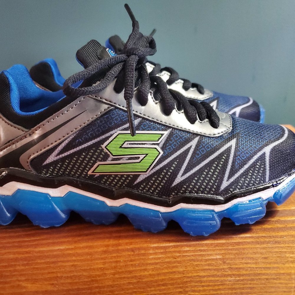 Little Boys Skechers Air Size 13